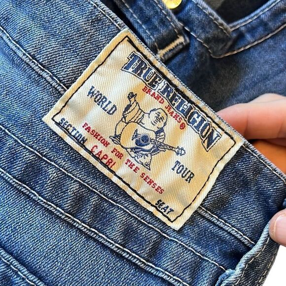 True Religion World Tour Capri Jeans Blue Denim Womens Size 28 - Picture 3 of 9